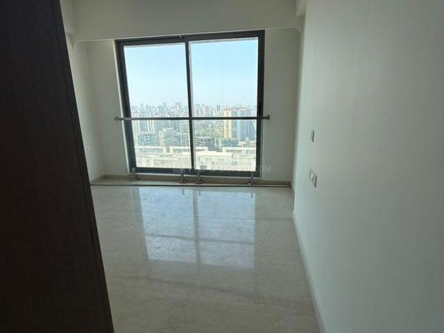 2 BHK Apartment in Bandra East for rent Mumbai. The reference number is 19642030
