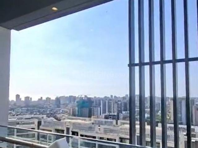 2 BHK Apartment in Bandra East for rent Mumbai. The reference number is 19863159