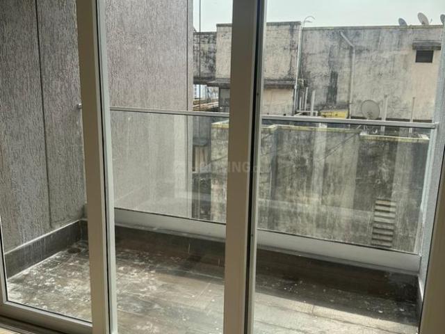 2 BHK Apartment in Bandra East for rent Mumbai. The reference number is 20101146