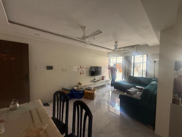 2 BHK Apartment in Bandra East for rent Mumbai. The reference number is 20588392