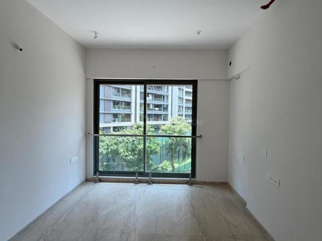 2 BHK Apartment in Bandra East for rent Mumbai. The reference number is 20658880