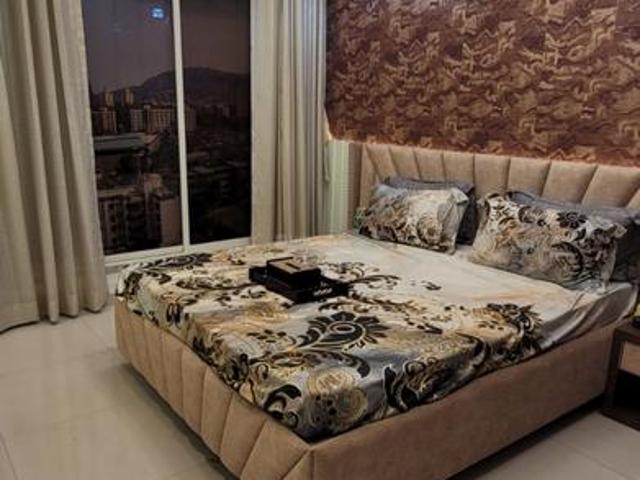 2 BHK Apartment in Bandra East for resale Mumbai. The reference number is 11309141