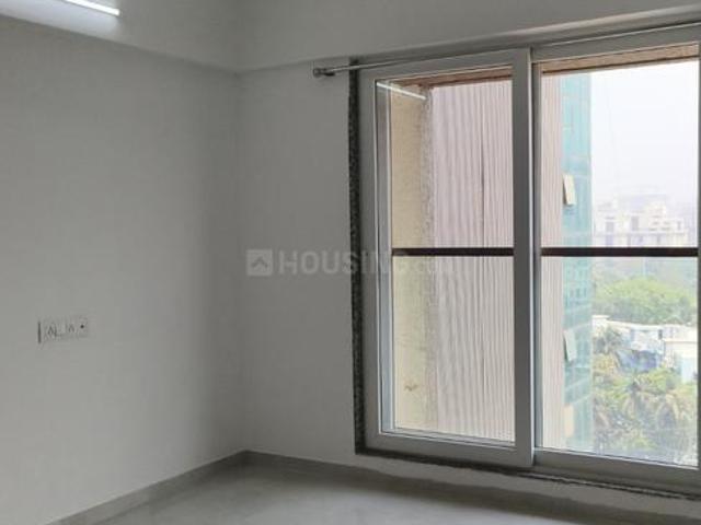 2 BHK Apartment in Bandra East for resale Mumbai. The reference number is 16743107