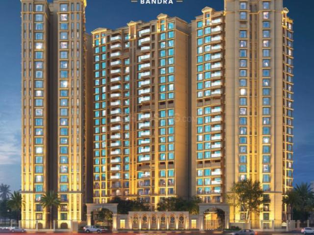 2 BHK Apartment in Bandra East for resale Mumbai. The reference number is 16823636