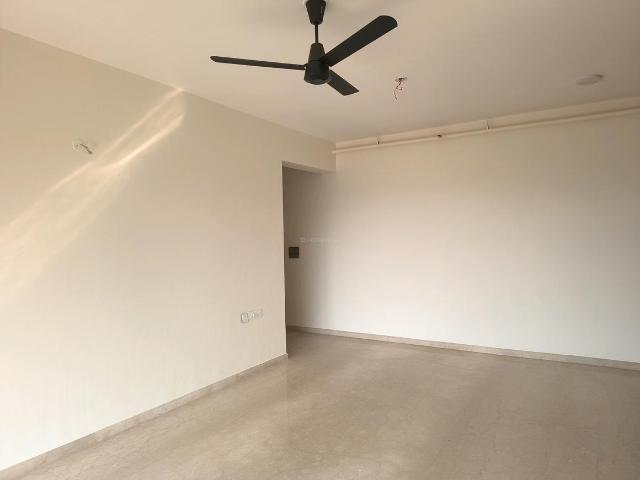 2 BHK Apartment in Bandra East for resale Mumbai. The reference number is 18371591