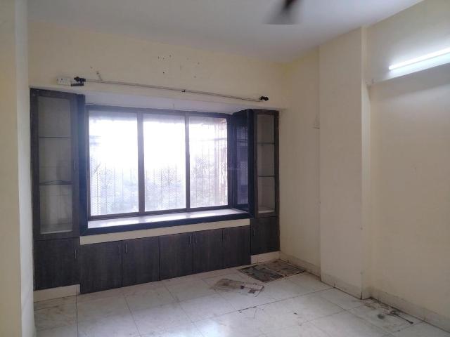 2 BHK Apartment in Bandra East for resale Mumbai. The reference number is 19401341