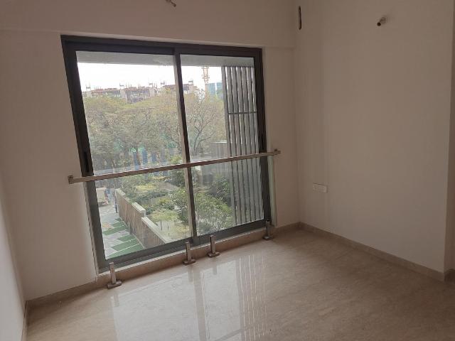 2 BHK Apartment in Bandra East for resale Mumbai. The reference number is 19445181