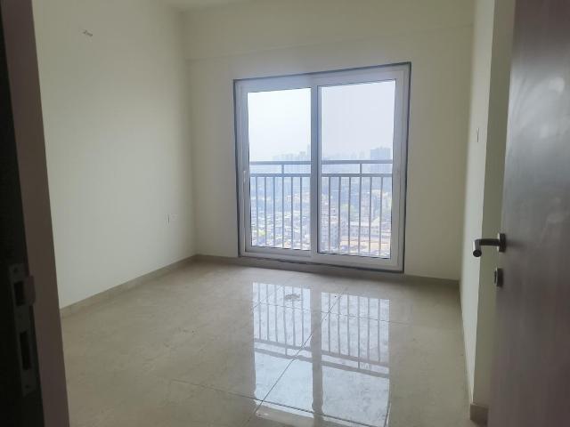 2 BHK Apartment in Bandra East for resale Mumbai. The reference number is 19690322