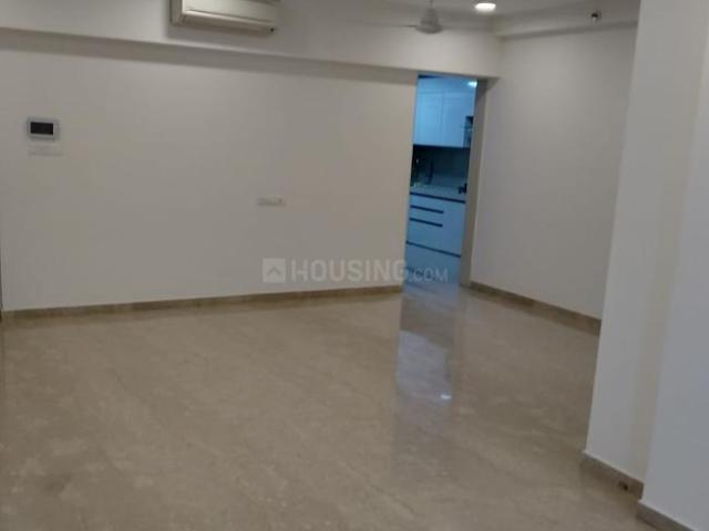 2 BHK Apartment in Bandra East for resale Mumbai. The reference number is 19820732