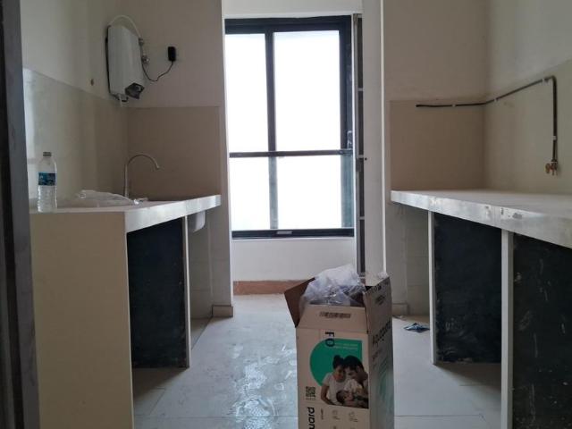 2 BHK Apartment in Bandra East for resale Mumbai. The reference number is 19268676
