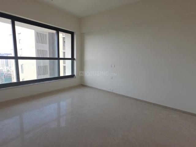 2 BHK Apartment in Bandra East for resale Mumbai. The reference number is 20439249