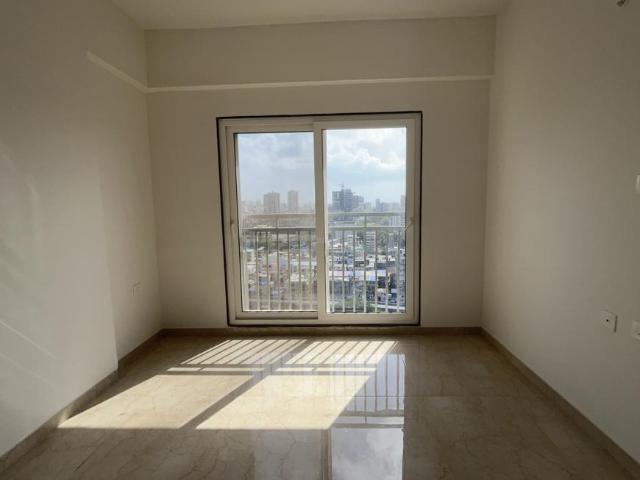 2 BHK Apartment in Bandra East for resale Mumbai. The reference number is 20483716