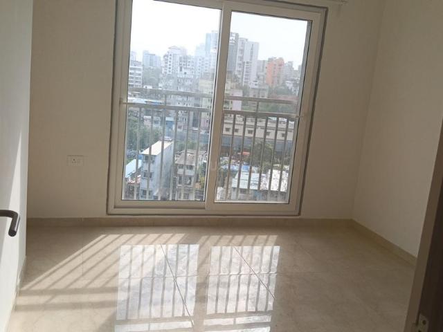 2 BHK Apartment in Bandra East for resale Mumbai. The reference number is 20562876