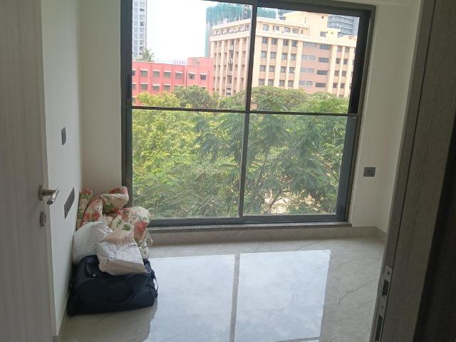 2 BHK Apartment in Bandra East for resale Mumbai. The reference number is 20574763