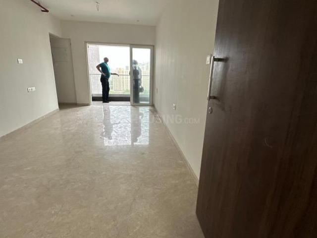 2 BHK Apartment in Bandra East for resale Mumbai. The reference number is 20776352