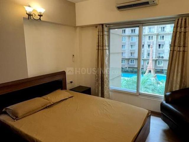 2 BHK Apartment in Bandra East for resale Mumbai. The reference number is 20850276