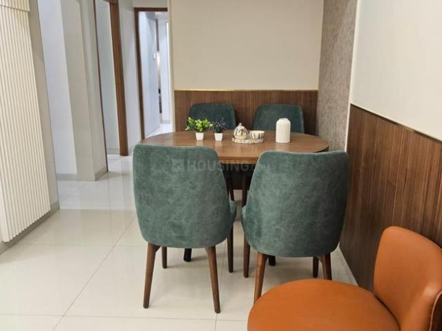 2 BHK Apartment in Bandra East for resale Mumbai. The reference number is 20048562