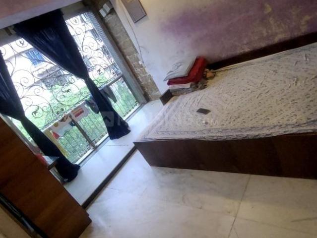 2 BHK Apartment in Bandra West for rent Mumbai. The reference number is 14804534