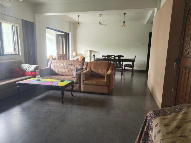 2 BHK Apartment in Bandra West for rent Mumbai. The reference number is 19860825