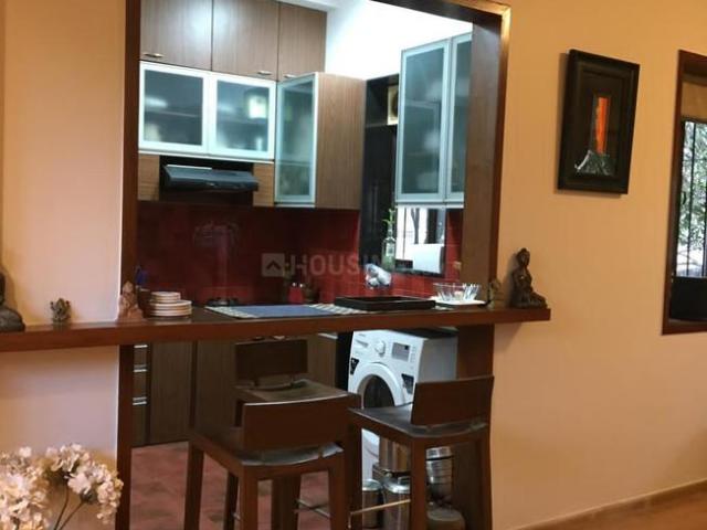 2 BHK Apartment in Bandra West for rent Mumbai. The reference number is 19861177