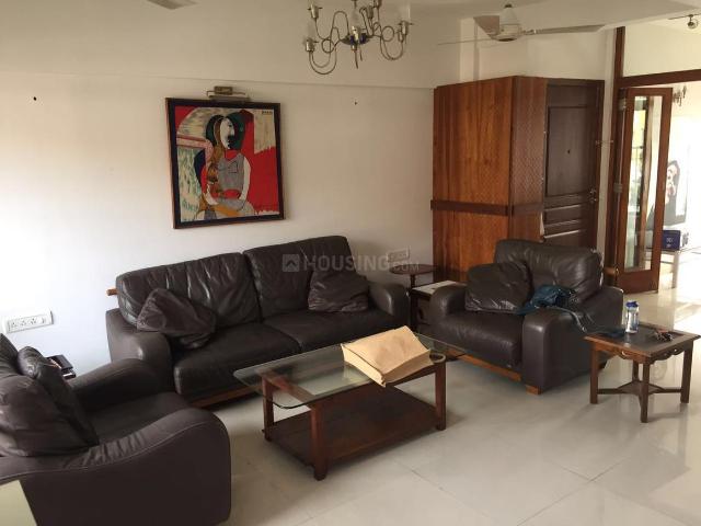 2 BHK Apartment in Bandra West for rent Mumbai. The reference number is 19861313
