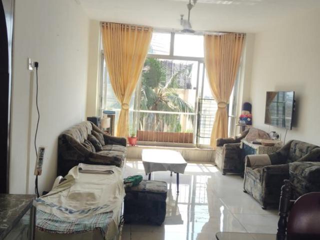 2 BHK Apartment in Bandra West for rent Mumbai. The reference number is 19918632