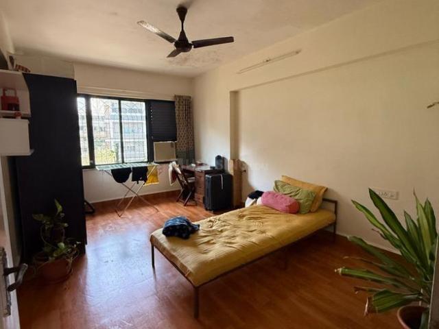 2 BHK Apartment in Bandra West for rent Mumbai. The reference number is 20032088