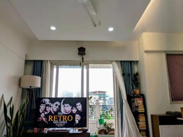 2 BHK Apartment in Bandra West for rent Mumbai. The reference number is 20069774