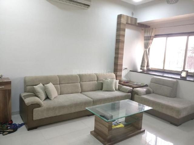 2 BHK Apartment in Bandra West for rent Mumbai. The reference number is 20400917