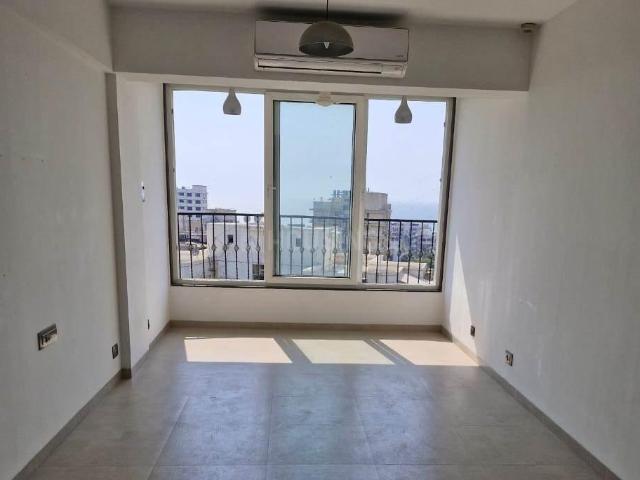 2 BHK Apartment in Bandra West for rent Mumbai. The reference number is 20436413