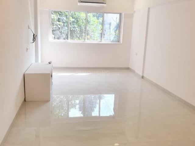 2 BHK Apartment in Bandra West for rent Mumbai. The reference number is 20499177