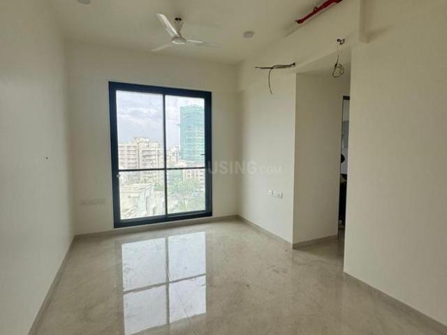 2 BHK Apartment in Bandra West for rent Mumbai. The reference number is 20596544