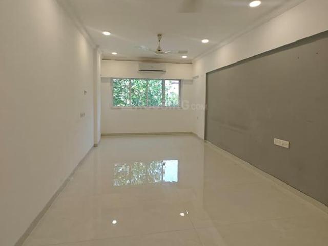2 BHK Apartment in Bandra West for rent Mumbai. The reference number is 20681990
