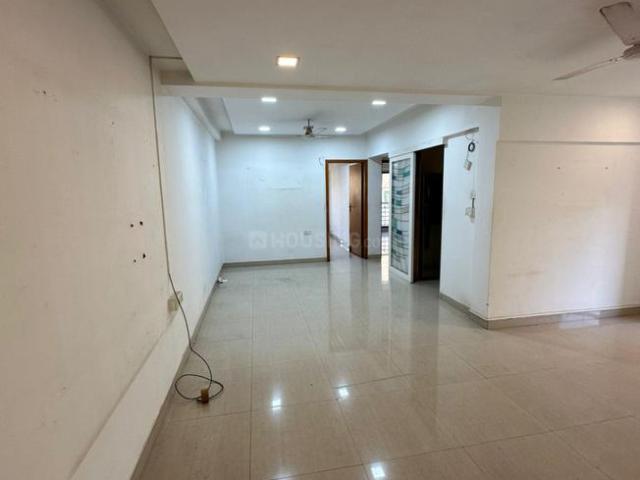 2 BHK Apartment in Bandra West for rent Mumbai. The reference number is 20724964
