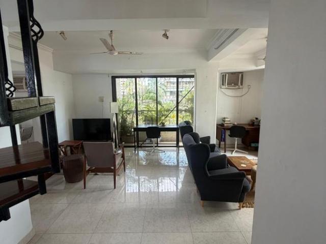 2 BHK Apartment in Bandra West for rent Mumbai. The reference number is 20746115