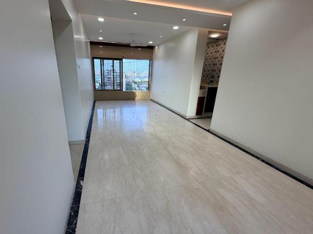 2 BHK Apartment in Bandra West for rent Mumbai. The reference number is 20806100