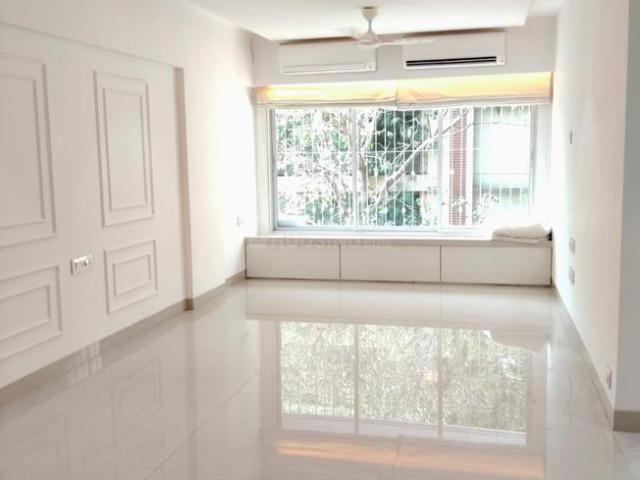2 BHK Apartment in Bandra West for rent Mumbai. The reference number is 20893201