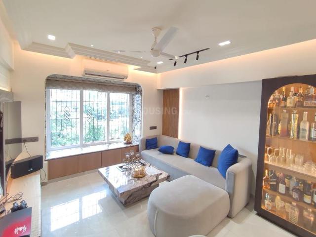 2 BHK Apartment in Bandra West for resale Mumbai. The reference number is 17252701