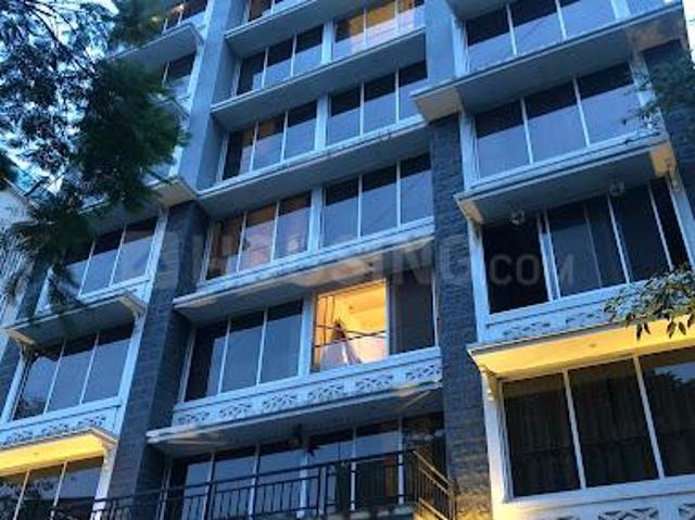 2 BHK Apartment in Bandra West for resale Mumbai. The reference number is 18777898