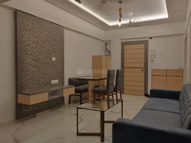 2 BHK Apartment in Bandra West for resale Mumbai. The reference number is 19580545
