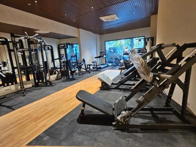 2 BHK Apartment in Bandra West for resale Mumbai. The reference number is 19332151
