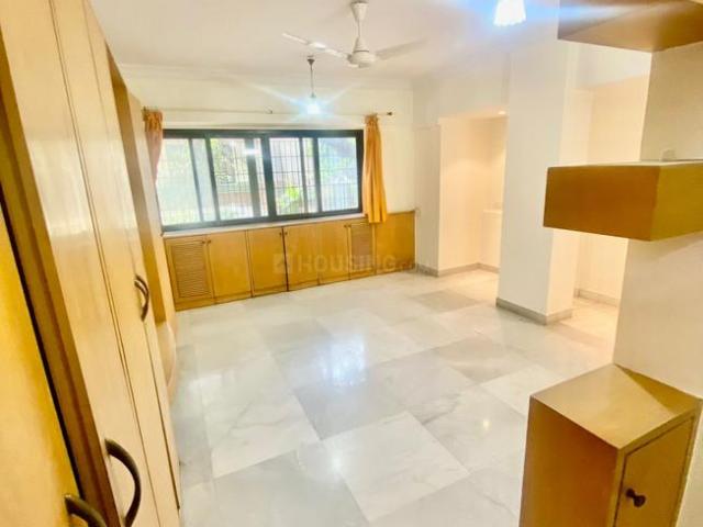 2 BHK Apartment in Bandra West for resale Mumbai. The reference number is 20421964
