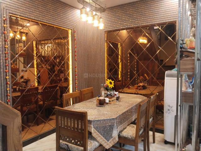 2 BHK Apartment in Baner for rent Pune. The reference number is 19628657