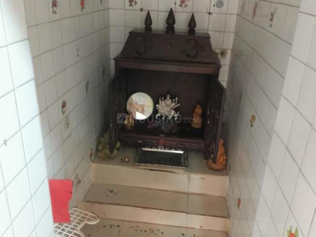 2 BHK Apartment in Banjara Hills for rent Hyderabad. The reference number is 19945596
