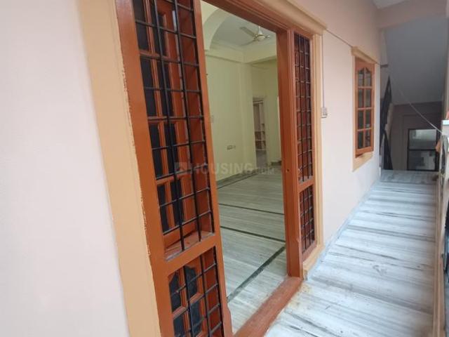 2 BHK Apartment in Banjara Hills for rent Hyderabad. The reference number is 20425061