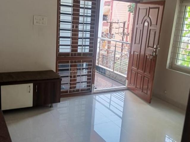 2 BHK Apartment in Banjara Hills for rent Hyderabad. The reference number is 20433570