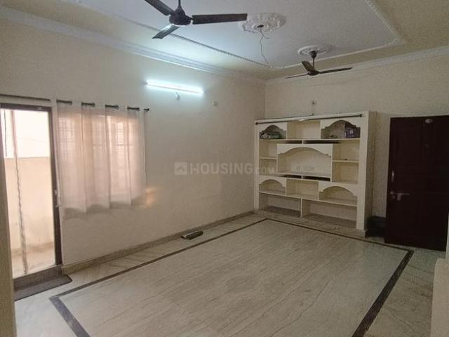 2 BHK Apartment in Banjara Hills for rent Hyderabad. The reference number is 20326891