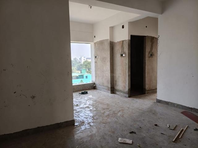 2 BHK Apartment in Bansdroni for resale Kolkata. The reference number is 18747443
