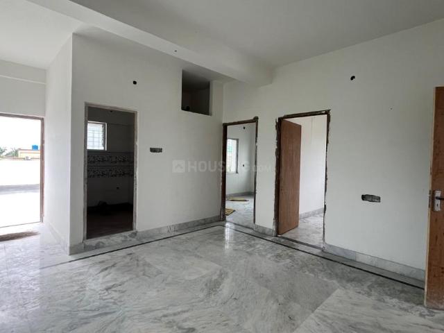 2 BHK Apartment in Bansdroni for resale Kolkata. The reference number is 20419561