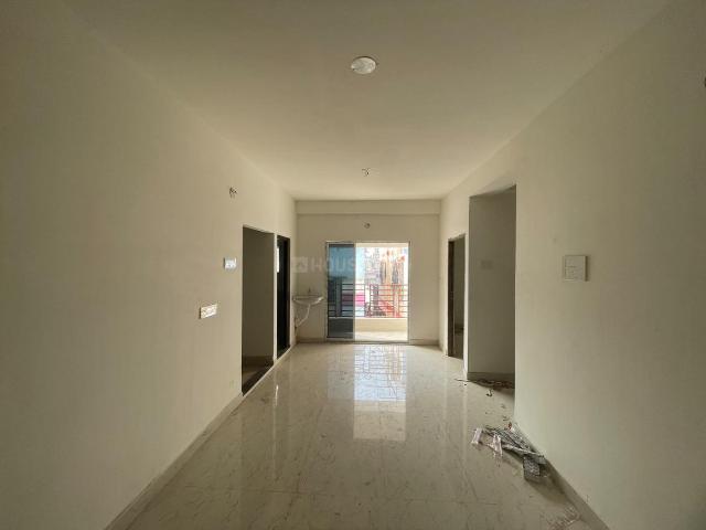2 BHK Apartment in Baranagar for resale Kolkata. The reference number is 19153179